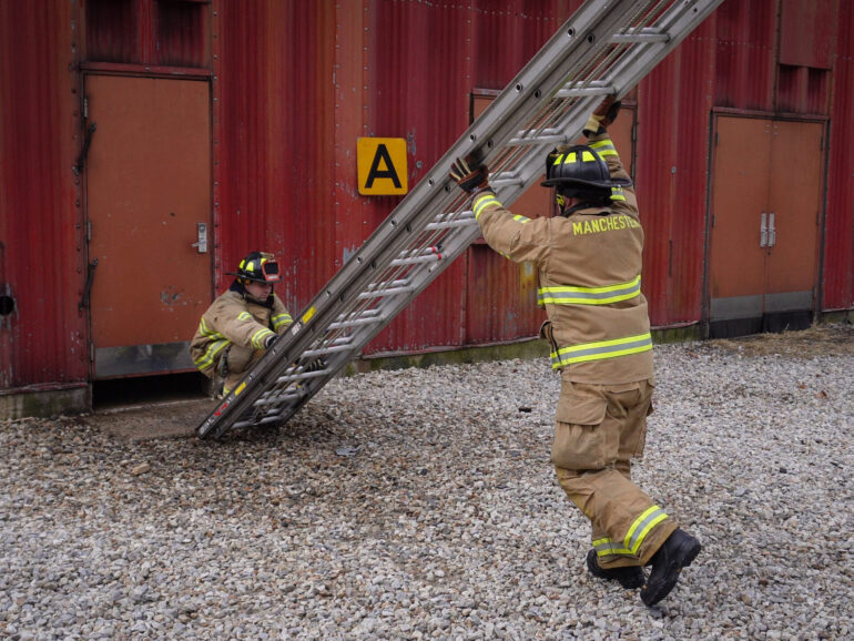 Ladders: Two firefighter flat raise